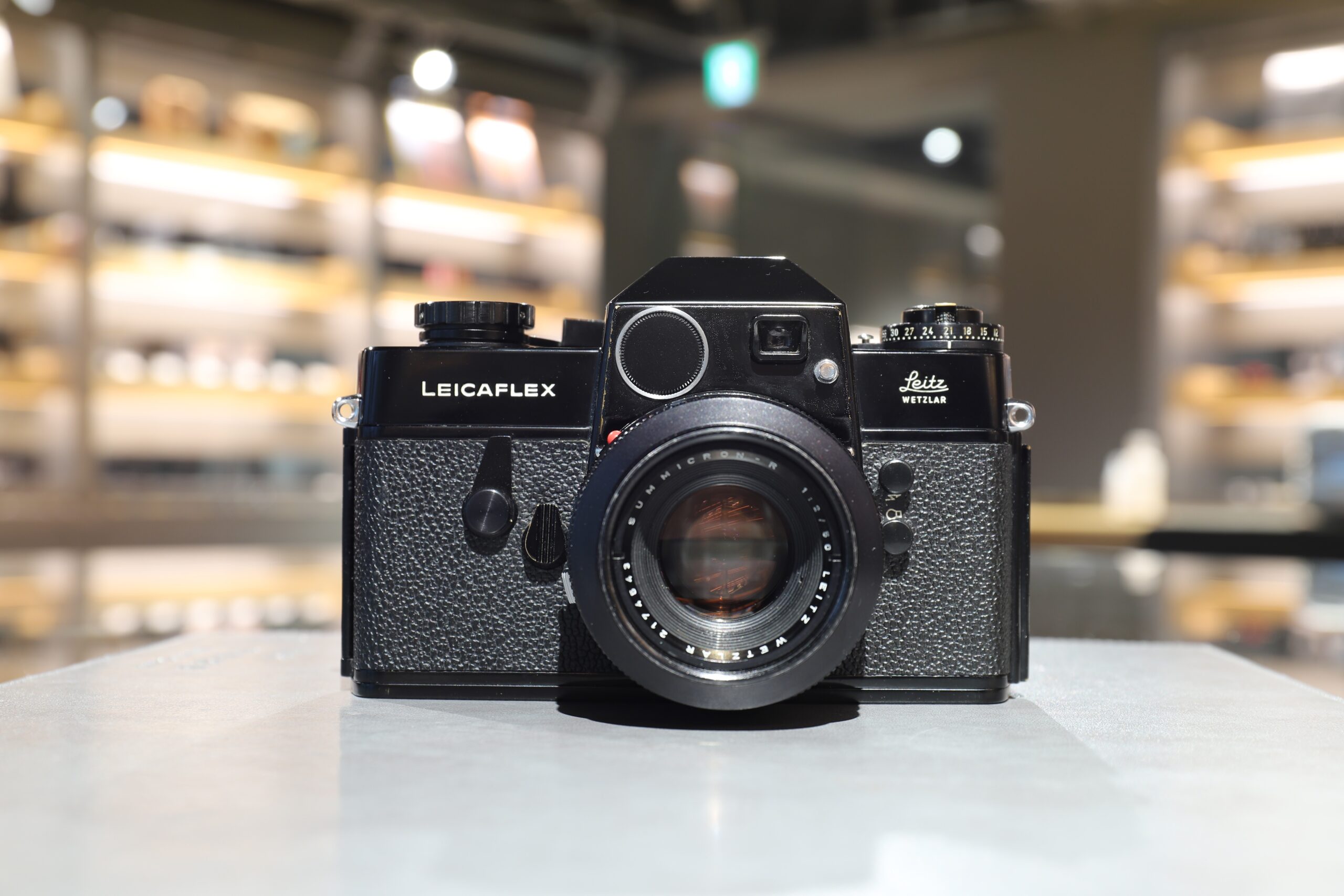 Leica Leicaflex Mark II Black Paint、Summicron R 50mm f2 1-CAM セット